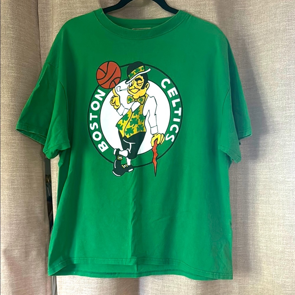 Green Boston Celtics Graphic T-Shirt